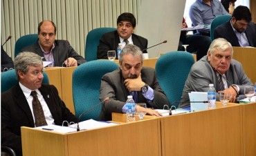 Acuerdo Social Educativo: Dos despachos de comisi&oacute;n