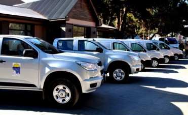 Lanzan licitaciones para compra de veh&iacute;culos