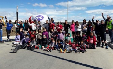 Patinada familiar de Calafate Pat&iacute;n Club