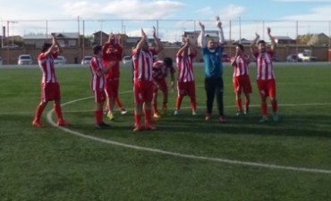 Regres&oacute; el F&uacute;tbol y Esperanza gan&oacute; y recuper&oacute; la punta
