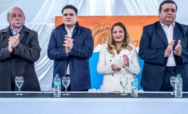 Lago Posadas festej&oacute; su aniversario