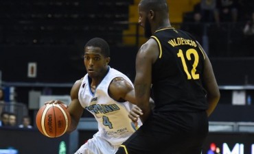 Hispano le gan&oacute; a Obras y se meti&oacute; en los playoffs
