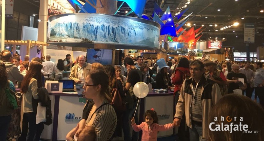 FIT 2018. Gran concurrencia de p&uacute;blico al stand de El Calafate