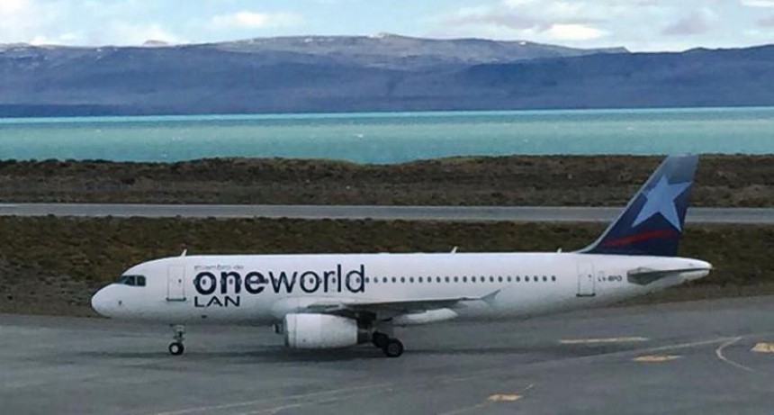 LATAM comenz&oacute; a volar y AA anuncia m&aacute;s frecuencias