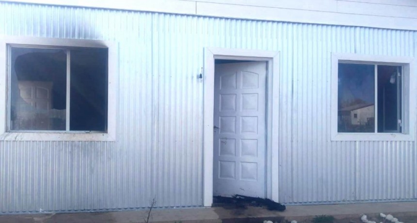 Fuego afect&oacute; una vivienda