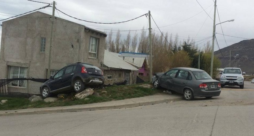 Chocaron y se subieron a la vereda