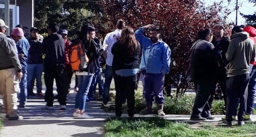 Confusi&oacute;n por el pago de una bonificaci&oacute;n a desempleados