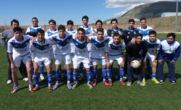 El Lago se escapa en busca del bicampeonato.