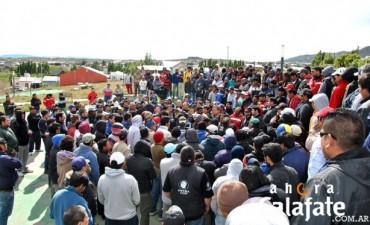 Asamblea de desocupados con dirigentes de la UOCRA