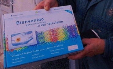 Entregan equipos para la TV Digital