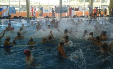 Santiago de Chile gan&oacute; las 8 horas de nataci&oacute;n