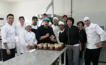 Egresan los primeros profesionales en Gastronom&iacute;a