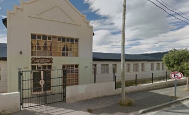 Padres reclaman por falta de limpieza en la EPP 73