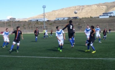 Tarde de F&uacute;tbol con accidente e incidente