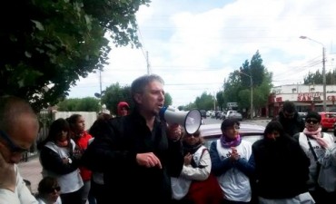 Docentes vuelven al paro 