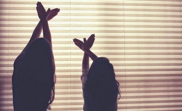 Madre reclama que le devuelvan a su hija 