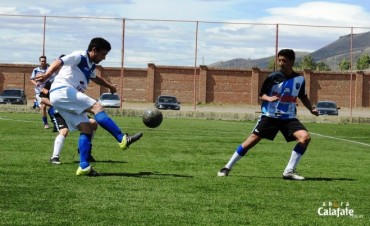 El Lago empat&oacute; y Argentinos gan&oacute; y se acerc&oacute;