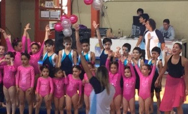 El Calafate Gym cerr&oacute; su a&ntilde;o de Gimnasia Art&iacute;stica