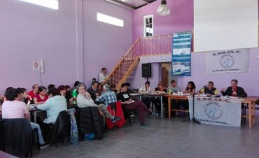 Docentes van al paro 