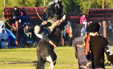 Festival de doma &ldquo;D&iacute;a de la Tradici&oacute;n&rdquo; en El Calafate