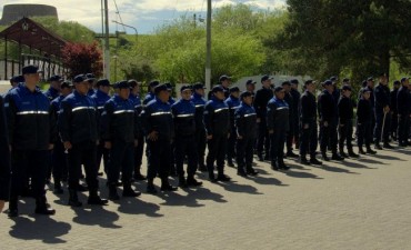 Reconocimientos a polic&iacute;as al celebrarse 133 a&ntilde;os de la fuerza 