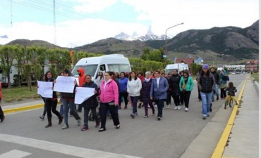 En El Chalt&eacute;n marcharon contra el abuso de menores