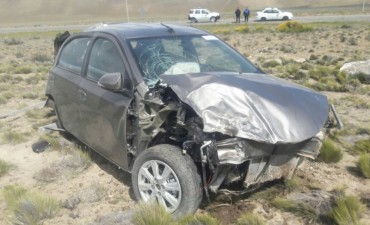 Tr&aacute;gico vuelco de turistas