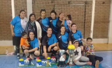 Patagonia Austral CAMPE&Oacute;N de la Copa Challenguer El Cicl&oacute;n