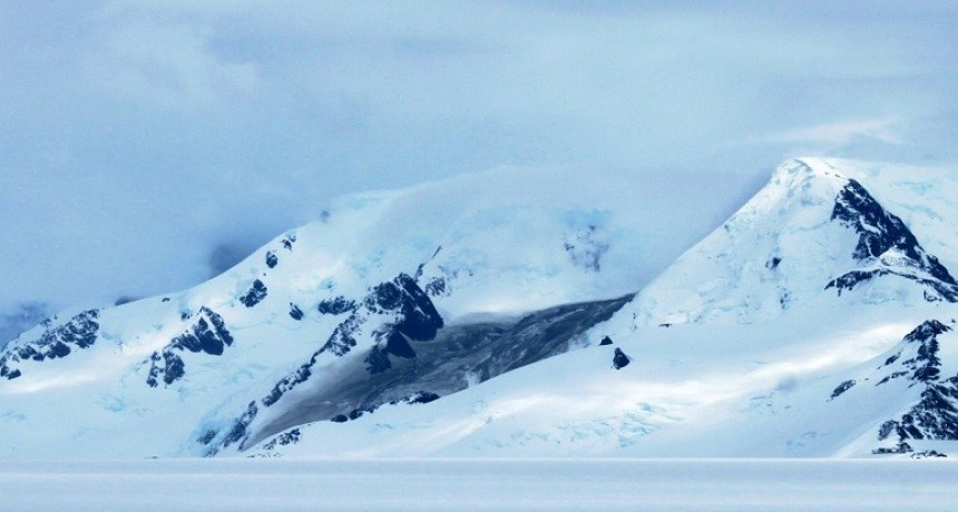 INFORME. Detectan evidencia de actividad volc&aacute;nica reciente en el Campo de Hielo