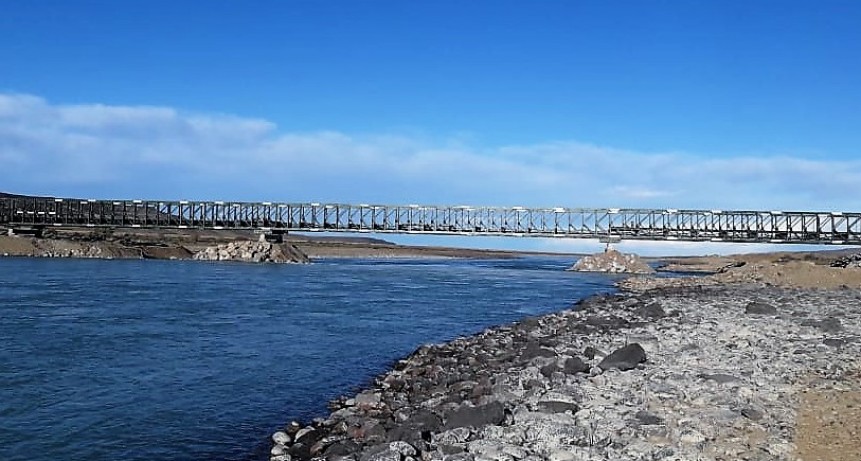 Puente chino une las rutas 9 y 17.