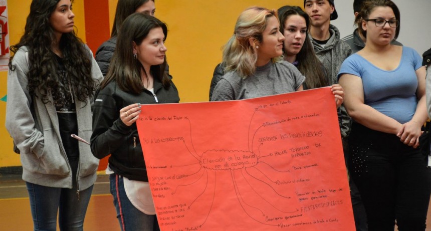 Promover&aacute;n debate sobre elecci&oacute;n de reina de los estudiantes