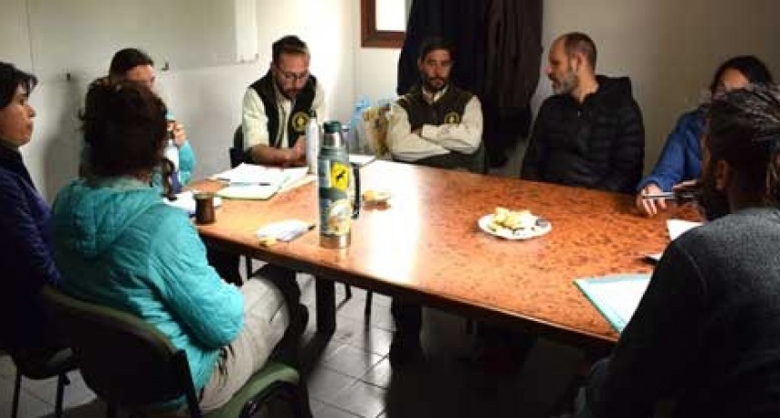 El Chalt&eacute;n. Acuerdan acciones conjuntas de limpieza  de residuos
