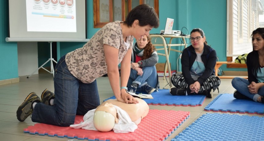El Chalten. Terminal de &oacute;mnibus y Gimnasio est&aacute;n cardioprotegidos 