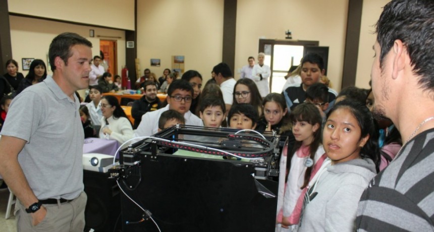 La experiencia 3D se mostr&oacute; a alumnos de escuelas rurales