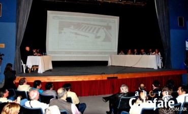 Audiencia P&uacute;blica. Mayor&iacute;a de acuerdo con construcci&oacute;n pero con observaciones en las formas.