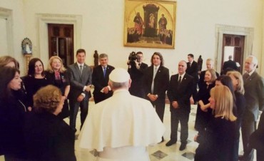 Defensora Gassmann con el Papa Francisco
