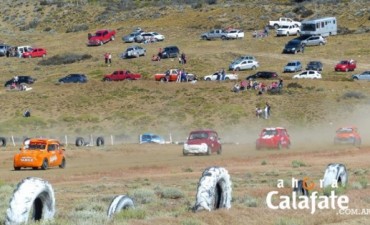 Alexis Bull gan&oacute; en una carrera accidentada