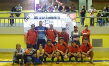 Juveniles ascendi&oacute; a la Primera A del futsal local