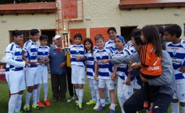 Argentinos del Sud CAMPE&Oacute;N del Torneo &ldquo;Emilio Mansilla&rdquo;