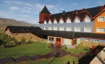 Piden embargar el Alto Calafate y La Aldea