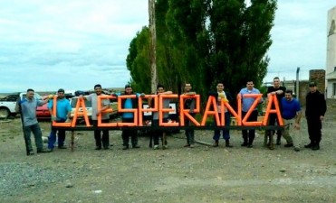 Un cartel. La b&uacute;squeda de identidad y un pedido de reconocimiento 