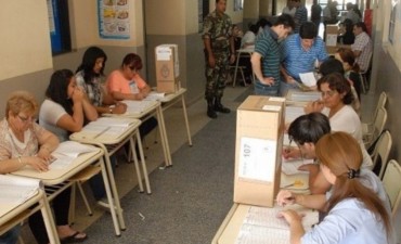 A partir del lunes 11 se paga a autoridades de mesa