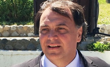 Belloni: &ldquo;Estamos tan de rodillas que es f&aacute;cil doblegarnos&rdquo;