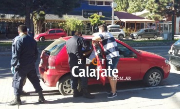 Tres italianos sospechosos de intentar estafar con sistema skimmer.