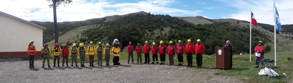 Brigadistas de Chile y Argentina iniciaron la campaña anual por incendios.