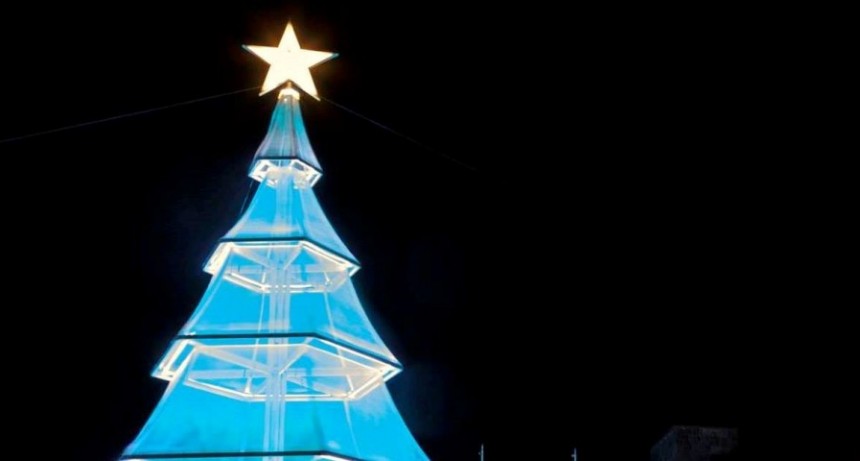 Con coro, banda y orquesta se encender&aacute; el &aacute;rbol de Navidad