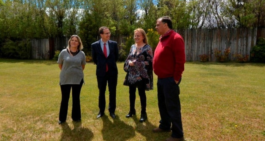 C&oacute;nsul de Francia visit&oacute; El Calafate