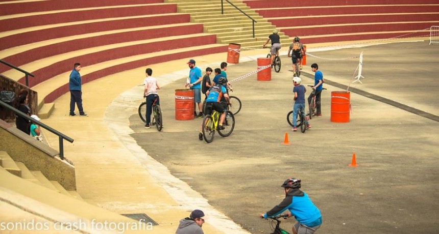 Linda actividad de encuentro de ciclismo en El Calafate