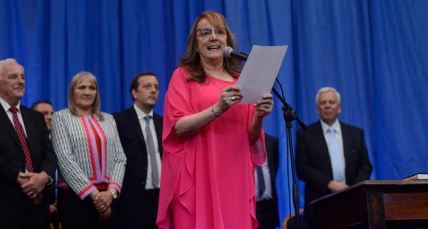 Alicia jur&oacute; como Gobernadora de Santa Cruz