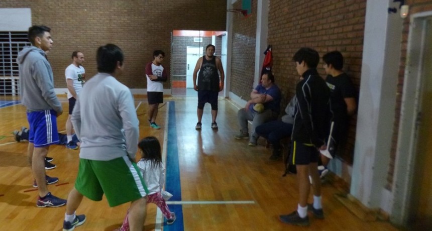 Comenzaron los entrenamientos de AMUVOCA para el Argentino de Clubes